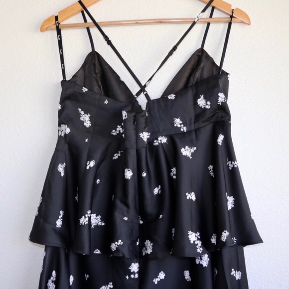 Bardot Dalia Tiered Strappy Back Floral Maxi Dress - Picture 6 of 8